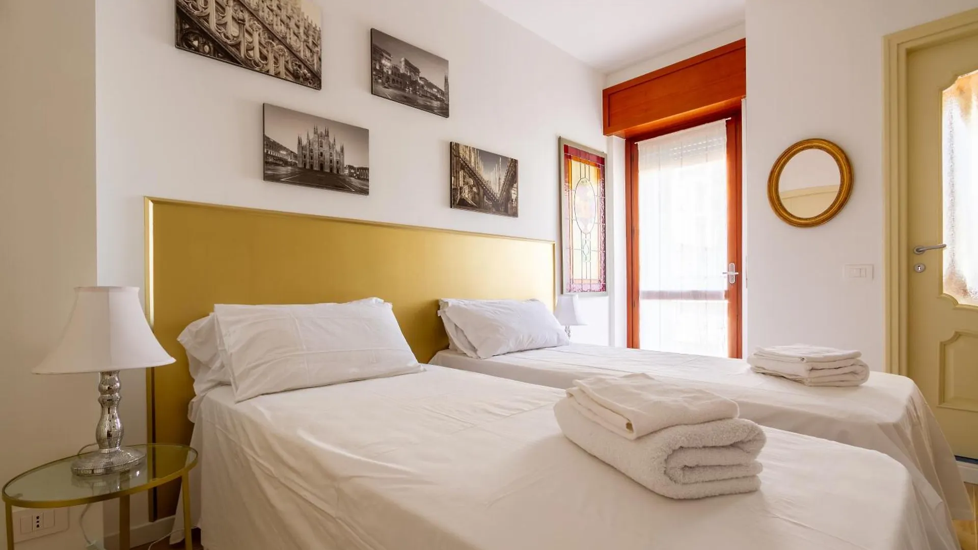 Hotel Dimora Al Naviglio à Milan Maison d'hôtes
